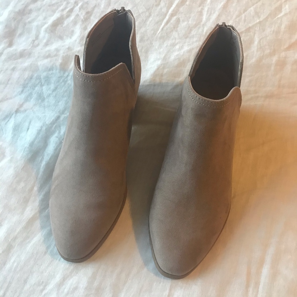 ankle boots